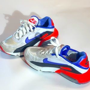 Nike Air Max 100- 4Y